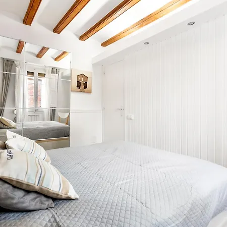アパート Charming Beachside In Barceloneta *