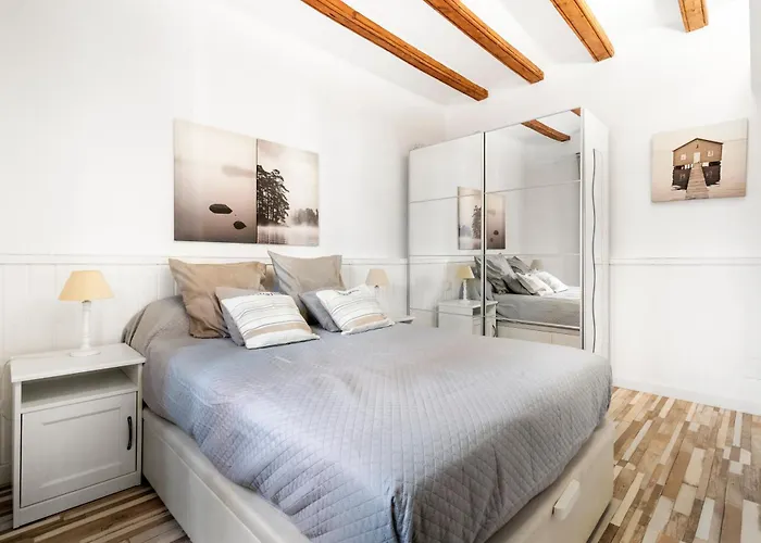 Charming Beachside In Barceloneta * Barcelona